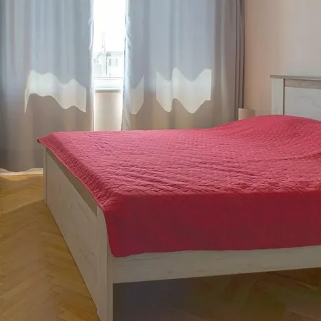 Port View 4 Guests With Parking Place In Center Apartment *